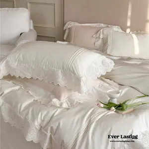 Isabelle Silky Cottage Ruffled Bedding Set / White