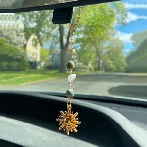 Sun Hanging Car Charm, Green and Gold Rear View Mirror Accessories Cute Boho Dangling Sun Car Decor Handmade Healing Crystals Stones Ornament Gifts for Women Men Aesthetic Car Accessory, Car Decorations Interior Car Interior Accessory