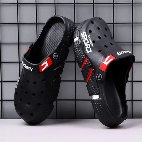 New Summer Stylish Men's Anti-Slip Clogs - Indoor Slip-On Footwear, Beach-Driving Dual-Use Shoes, Beach-to-Home Slippers