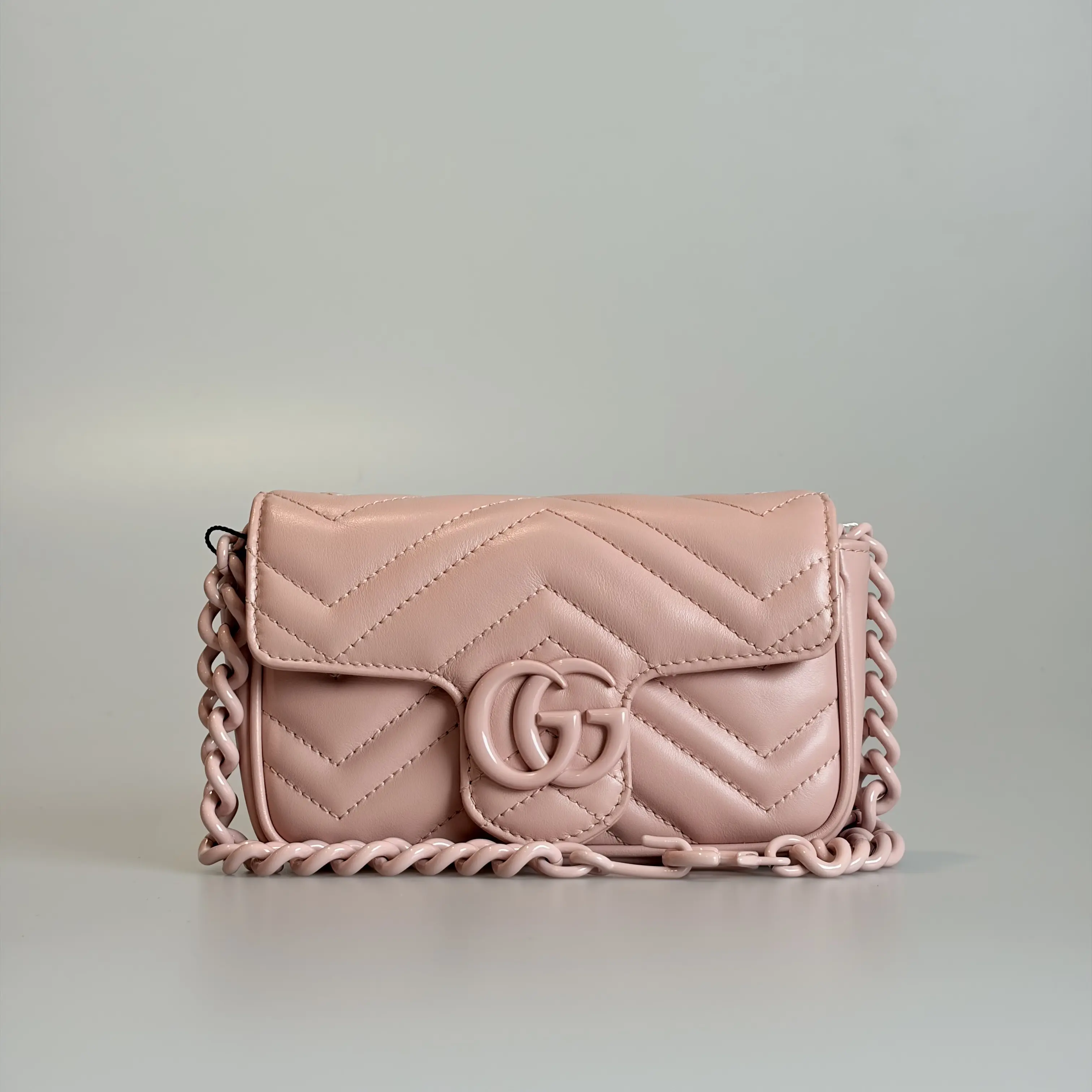 Pre-owned GUCCI Lambskin Shoulder Bag GG Marmont Mini Light Pink V pattern Pink tone Clasp 71463400 Sold As Is / Final Sale