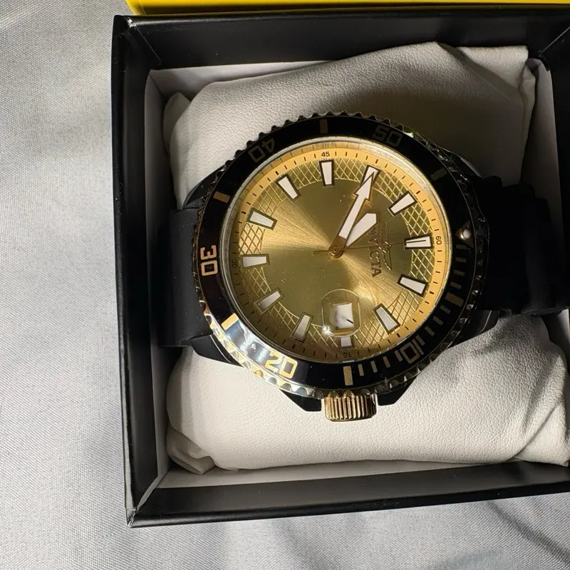 Reloj de cuarzo Invicta pro Diver para hombre 45mm IN-46135
