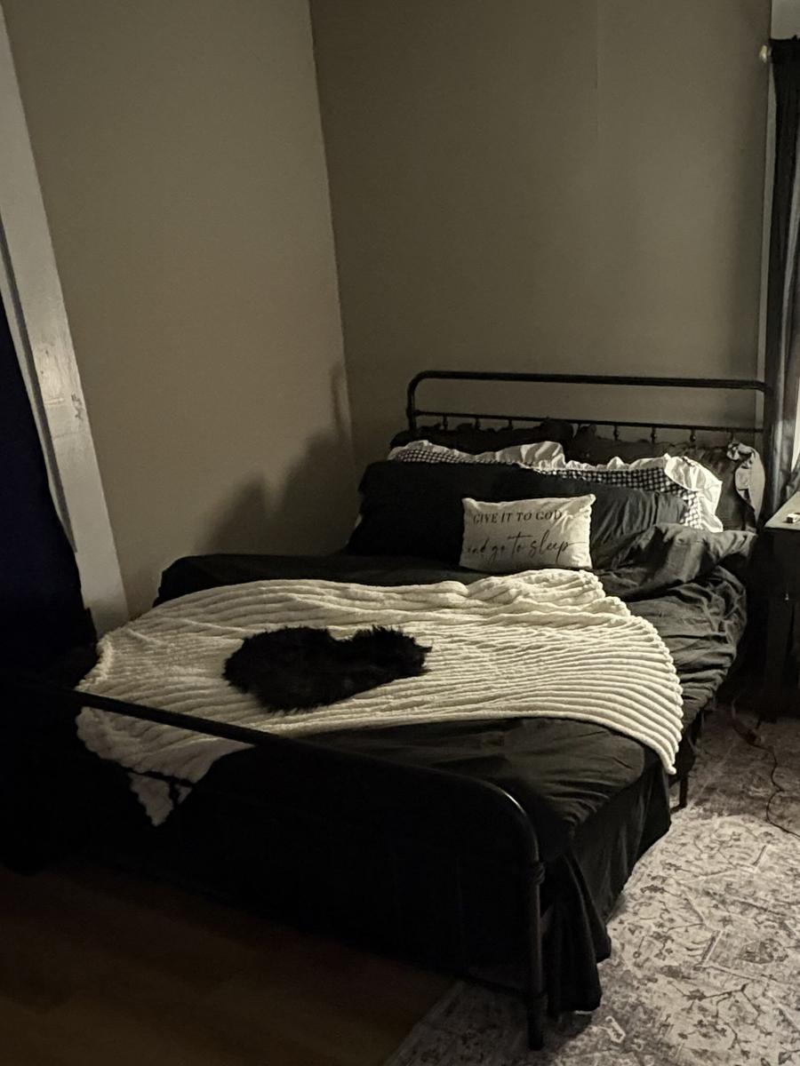 Item: US-Queen, Black