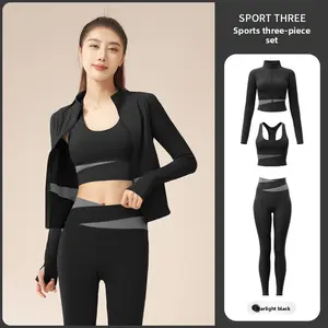 Three-piece set - Women's seamless tight-fitting sport pants set for the buttocks and legs - Fitness outfit - Casual sports breathable comfortable set - Suitable for yoga, gym workouts, running - Women's fitness outfit - Suitable for all seasons