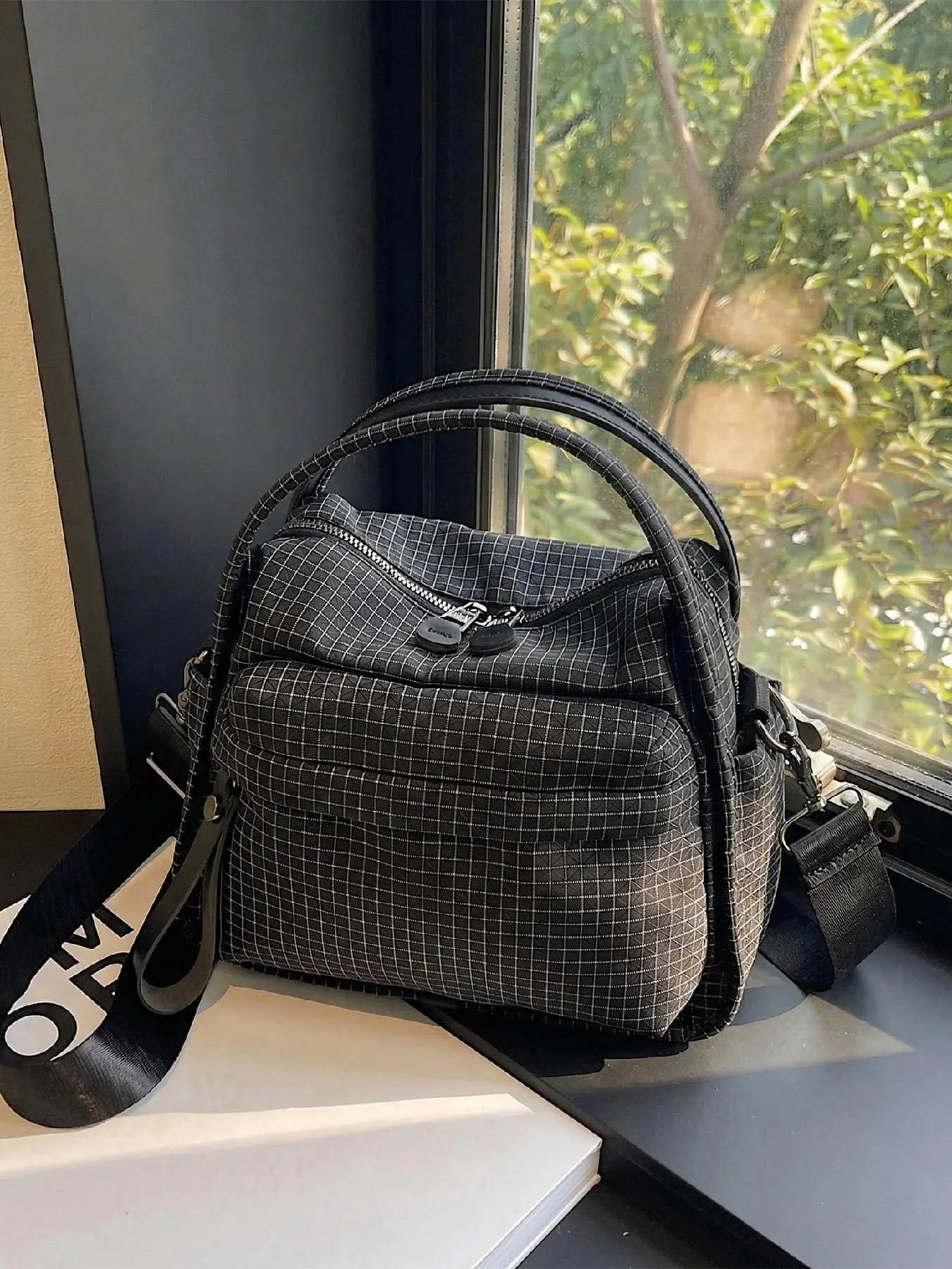 Elegant Plaid Handbag for Women, Versatile Daily Use Crossbody Bag, Long Strap Design, Perfect for Casual, Stylish Fashion Accessory