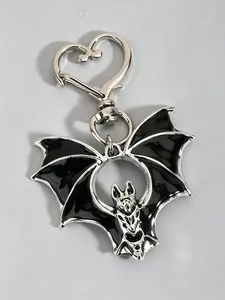 Bag Charm Dark-Style Hollow-Out Bat Stylish Keychain Enamel Heart-Clasp Pendant Fade-Resistant Dark Subculture Style Sweet, Edgy, And Sassy Style For Bags, Keys, And Earphone Cases Accessories For Friends & Couples