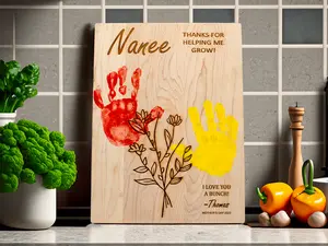 Personalized Maple Cutting Board - Handprint Painting Gift for Mom, Grandma - Mothers Day 2024 - Custom Kitchen Decor
