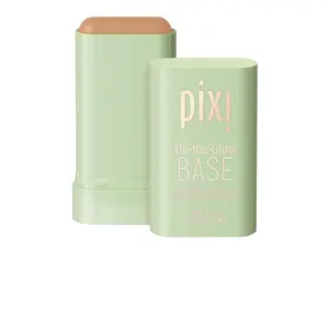 Pixi On-the-glow Base in Nutmeg