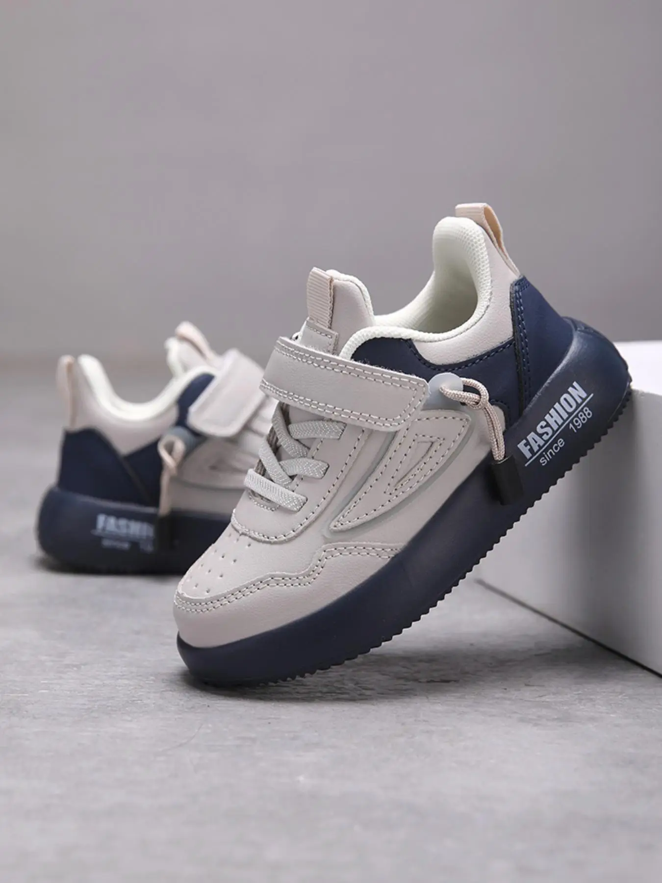 Boys' Velcro Fastening Sneakers, Casual Comfortable Breathable Lightweight Sports Running Shoes, Fashionable Sneakers for Daily Wear