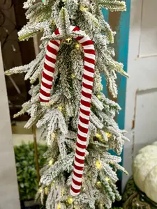 28 Inch Red And White Peppermint Stick