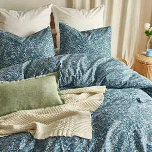 Vintage Farmhouse Decorative Bedding Set, Blue Floral & Knit Texture, Includes Fitted Sheet and Two Pillowcases, Polyester Fabric, Soft Bedding Sets