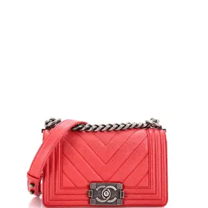 Pre-owned CHANEL material Messenger Bags Boy Flap Bag Chevron Caviar Small by Rebag