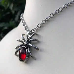 Vintage Punk Style Red Gemstone Spider Pendant Metal Necklace for Men - Perfect for Parties and Daily Wear
