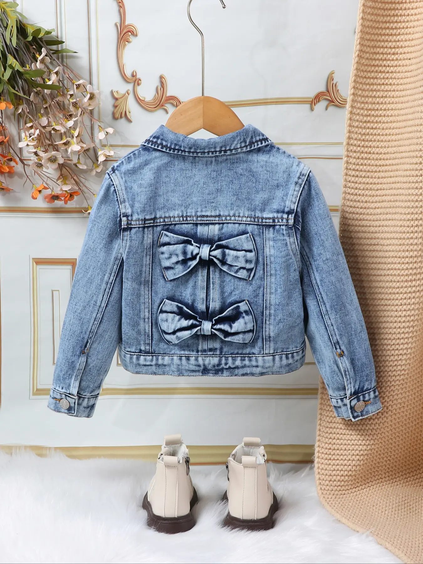 Women's Denim Jacket Coat, New Arrival Light Wash Blue Comfort Fitted Fashion Vintage Sweet Bowknot Decoration, Daily Wear Outerwear