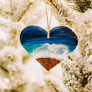 Heart Beach Theme Christmas Ornament Wood & Resin Ocean Wave Design for Festive Decor