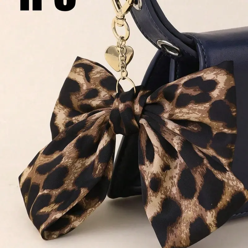 Leopard Print Bow And Gold Heart Design Keychain Charms, Fashion Bag Charms, Bag Charms For Handbags, Heart-Shaped Spring Buckle, Gold Heart-Shaped Pendant, Keys As Decoration, Birthday Gifts, Mother's Day Gifts, Purse Accessories