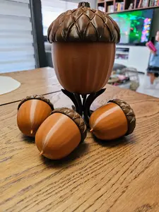 MTG Commander Acorn Deck Box - Bloomburrow Box