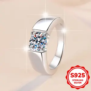 925 sterling silver inset shiny synthetic zircon ring for both men and women can wear a high-grade ring to send lovers about  grams