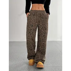 Women’s autumn/winter new casual loose high-waisted elastic-waist wide-leg sweatpants with multifunctional slim leopard print design—women’s bottoms that can also be worn as an outer layer under a raincoat