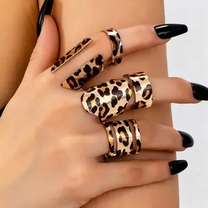 A set of 5 stylish and simple women's personalized trendy leopard print design rings earring women