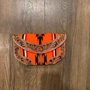 Saddlebag Wallet with Distinctive Design and Functional Features