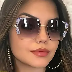 2026 Women's Frameless Gradient Fashion Glasses, Pink Metal Fittings, Square Lenses, Lightweight and Comfortable, Suitable for Casual Outings and Photography; Oversized Aviator Style with Yellow Lenses for Nighttime Wear; Stylish Rectangular Sunglasses; C