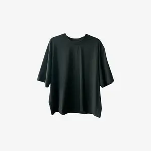 OVERSIZED CROPPED TEE