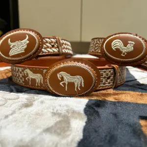 Juvenile´s Brown Hand Stitched cowboy belts