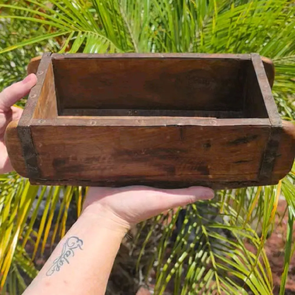 ​Vintage Wooden Brick Mold