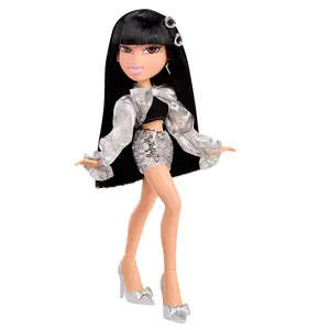 Bratz Charmz Doll - Jade Bratz Charmz Doll - Jade