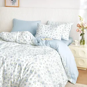 Floral Comforter Set, Coquette Cottagecore Aesthetic Flower Shabby Chic Pattern for Women Teen Girls, Soft Lightweight Bedding, 3 Pieces, White Blue, Twin/Twin XL Size