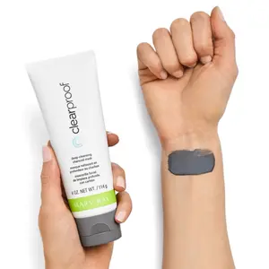 Deep-Cleaning Charcoal Mask for Smoother Skin - Gentle