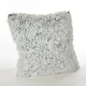 212 MAIN 18 in. Contemporary Square Juneau 2-Tone Faux Fur Down-Filled Pillow, White