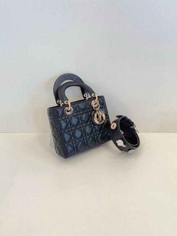 Pre-owned Christian Dior Leather Messenger Bags Preloved Dior Lady Bag Small Black 20x17x6cm 118290