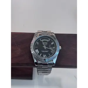 Black Dial Date Watch - Stylish Design with Black Dial and Date Display - Ideal for Everyday Wear