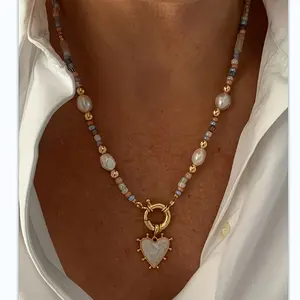 1Count Women's Fashion Pendant Necklace, Bohemian Handmade Colorful Seed Bead Strand with Sailor Clasp Heart Pendant, Vacation Party Accessory.Handcrafted, Slight Variations in Color and Size May Occur