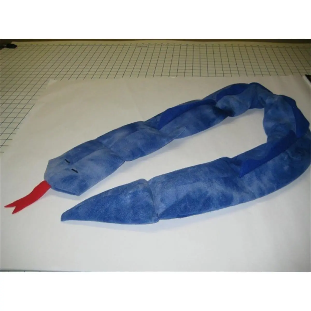 Weighted Snake Neck Wrap, Large 4 lb Unisex Plush Shoulder Puppet for Sensory Deep Pressure and Improved Attention, Snake Shape, Fabric Scarf