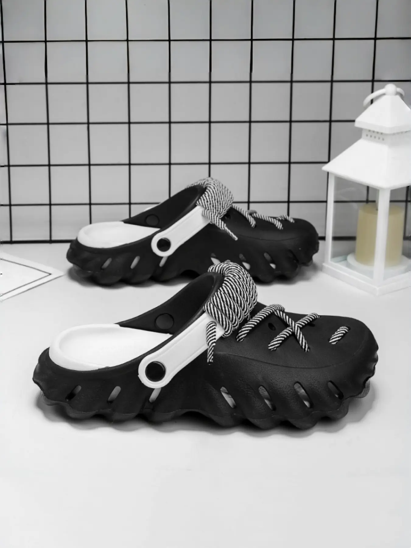 1 Pair of Couple Style Color-Block Trendy Clog Sandals| Edgy Fashion Style | Multiple colors available+ Chunky Rope Laces + 3D Texture | Street Snaps / Fashion Looks / Camping, Unique & Stylish Slides Footwear, Beach Slides Footwear, Casual Shoes Clogs