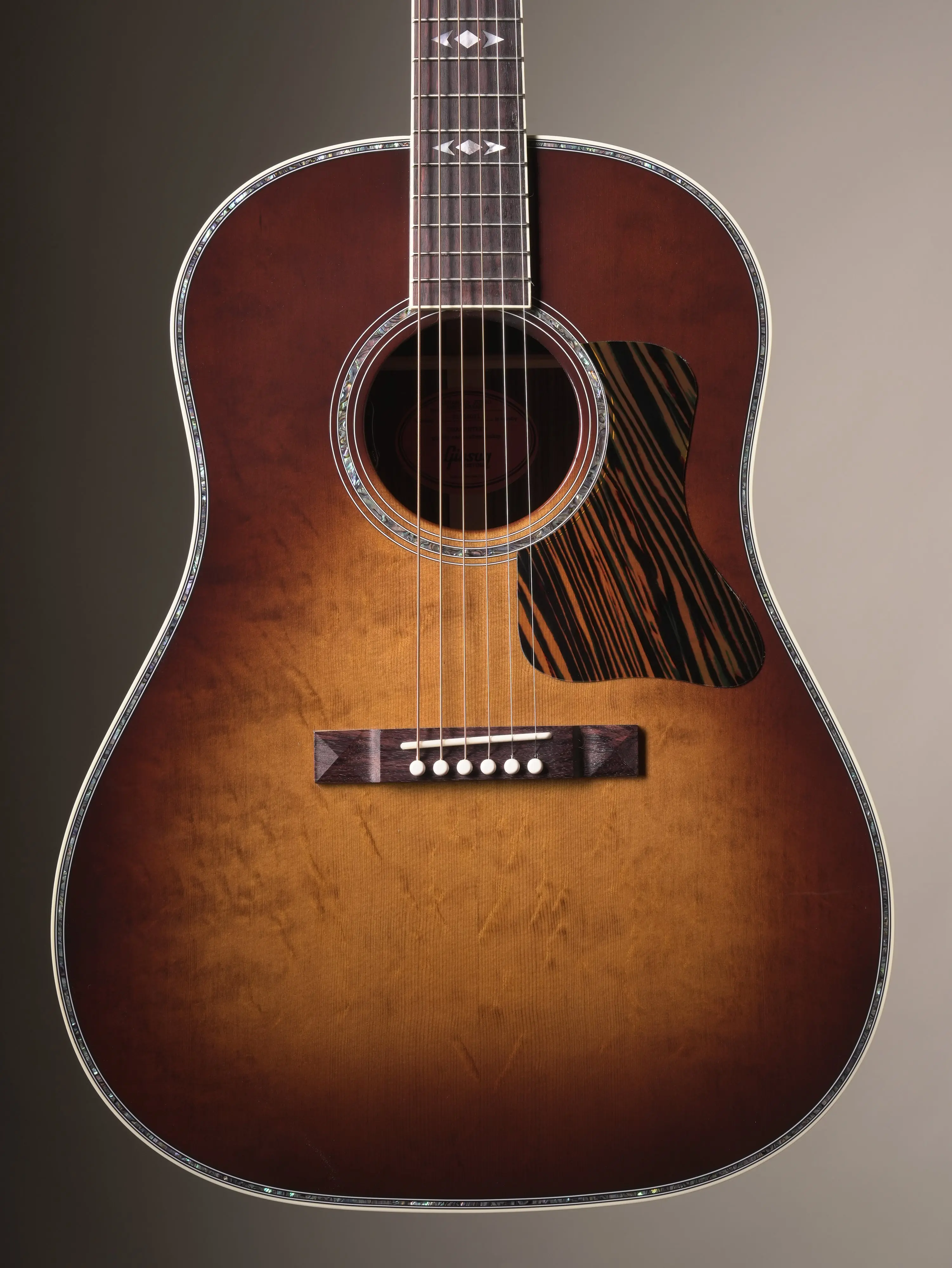 Gibson Advanced Jumbo Anniversary Limited Edition Acoustic Guitar - Cremona Burst incl. OHSC