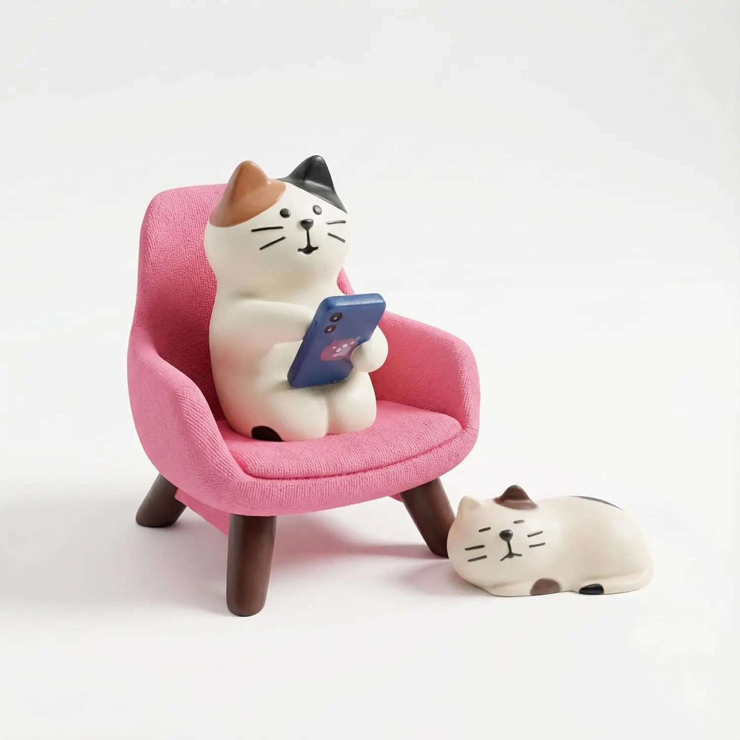 Miniature Cat Figurine - Cat Playing Phone on Sofa Desk Decor for Office & Home, Cute Collectible Statue for Cat Lovers（ Cat Phone）