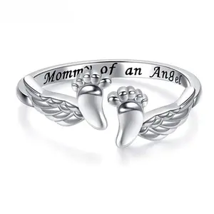 Mother's Day gift, adjustable letter and wing design bracelet-style ring, "Angel Mom" engraved open ring, elegant and versatile, suitable for everyday wear, fashionable women's jewelry.