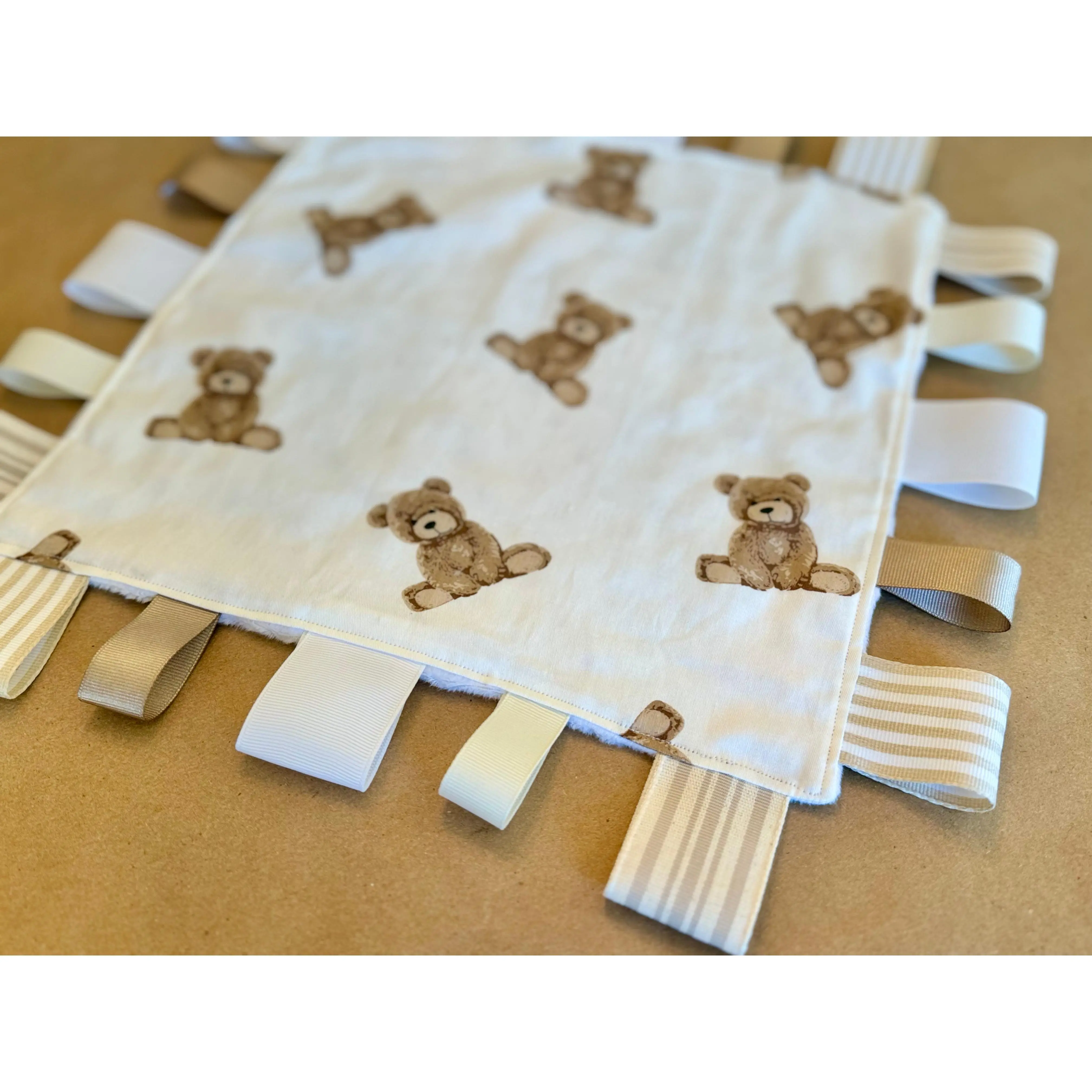 Teddy Bear : Tag Blanket
