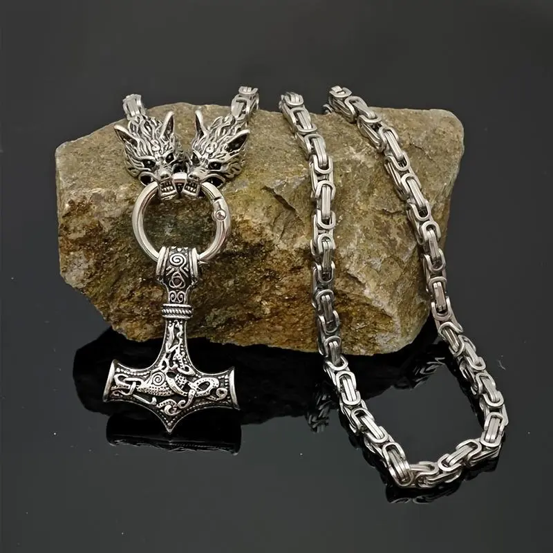 Men's Vintage Wolf Head Cuban Chain Necklace Stainless Steel Nordic Viking Hammer Amulet Necklace for Style Enhancement