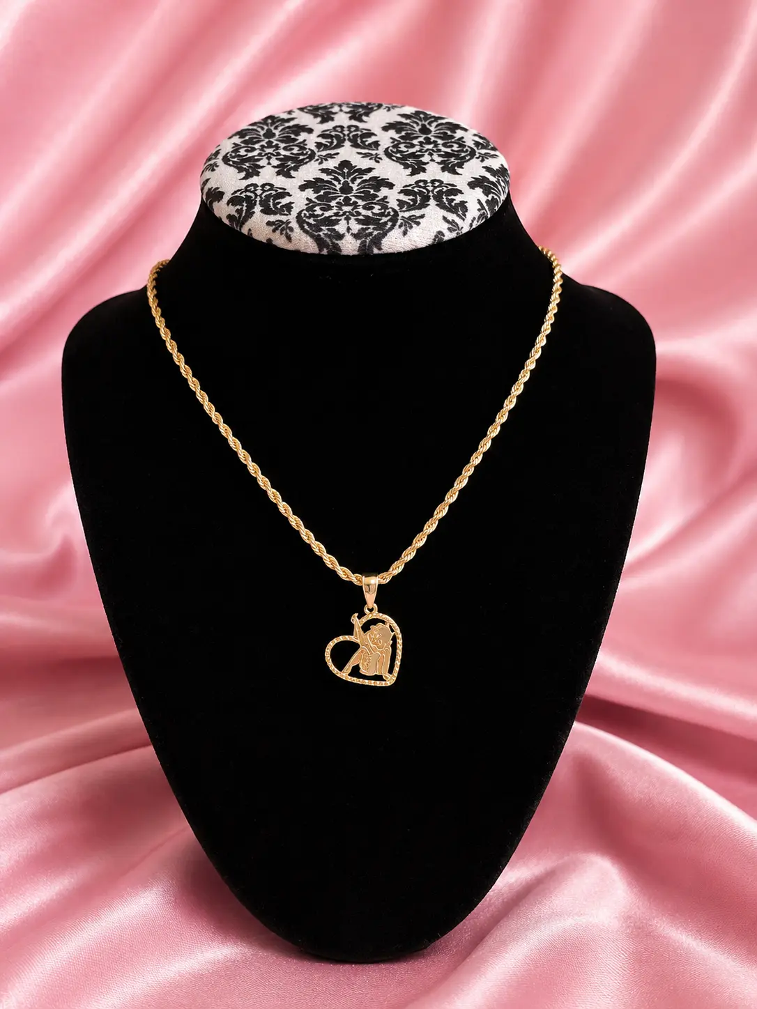 Bb necklace