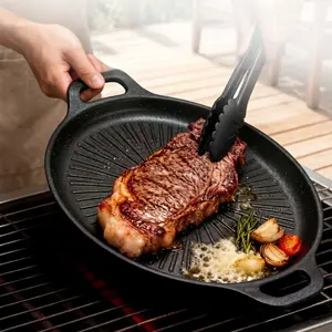 Non Stick Frying Pan with Oil Brush, BBQ Griddle Pan with Even Heat, Oil Drain Groove & Double Handles, Multi-functional Non-stick Pan, Easy Clean, for Outdoor Cooking, Family Gatherings & Restaurant Use