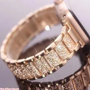 2026 Trend Alert: "Three-Bead" All-Diamond Watch Band – Compatible with all Apple Watch models (38mm–46mm). This luxurious and elegant metal band is designed for women and features an adjustable, sparkling bracelet design (watch not included). tiktokshops