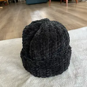 Soft adjustable crochet beanie