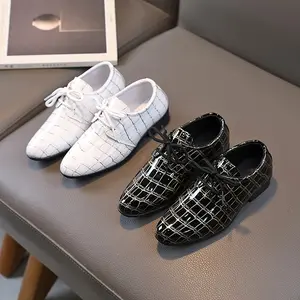 2025 Summer and Autumn New Boys' School Performance Shoes - Black and White Checkered Smooth Loafers with Lace-up Design, Comfortable Low-top Formal Shoes, Wedding Fashion Shoes for Young People, Durable Rubber Soles