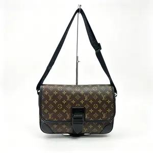 Pre-owned Pre‑Owned LV Monogram Christopher Messenger Bag D0241