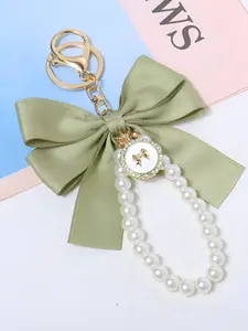 Cute Bow Beaded Keychain for Girls, Keychain Pendant, Keychain Wristlet Strap, Perfect Accessory for Bags and Phone Cases, Stylish and Adorable Design, Ideal Gift Idea