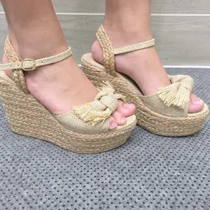 Deisy Sandal Platform with Tassel Comfortable Women's Shoe Design